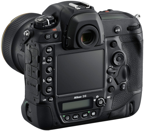 Nikon_D5_rear.jpg