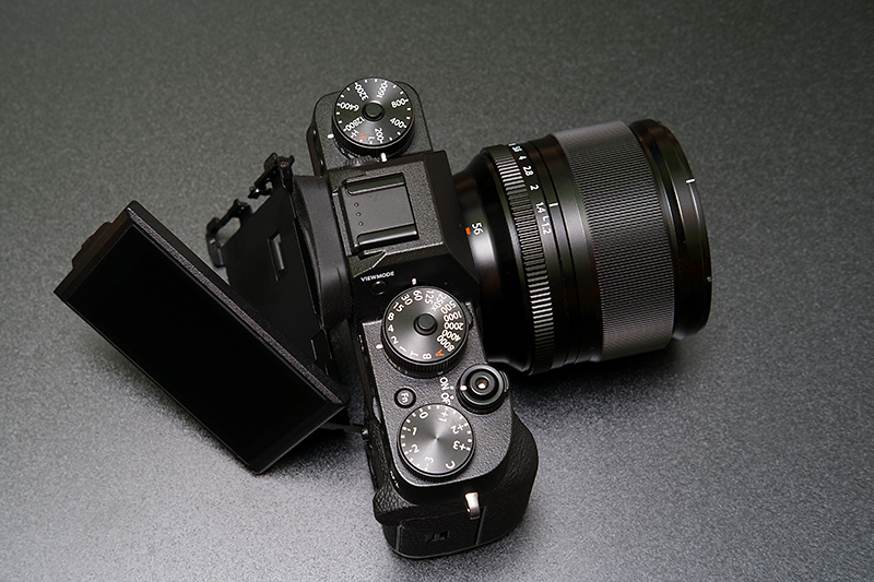 Fuji X-T2 telo 010 LCD.jpg