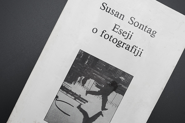 001 susan sontag - eseji o fotografiji.jpg