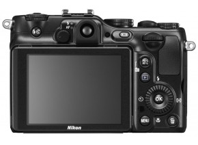 NIkon Coolpix P7100