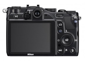 NIkon Coolpix P7000