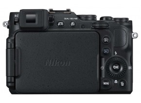 Nikon Coolpix P7800