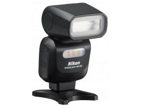 Nikon formirao 