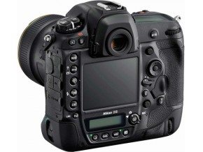 Nikon D5 dobio novi firmware