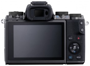 Canon EOS M5 15-45 IS STM