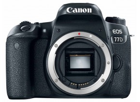 Canon EOS 77D 18-135 IS USM