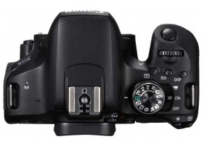 Canon EOS 800D 18-135 IS STM