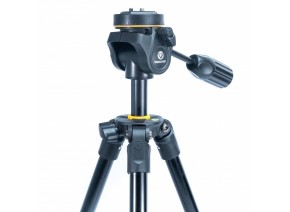 Vanguard Vesta 203AP Aluminium Pan Head Tripod