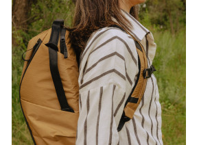 Peak Design Everyday Backpack v2 (Coyote, 20L) - Svetlosmedji ranac BEDB-20-CY-3
