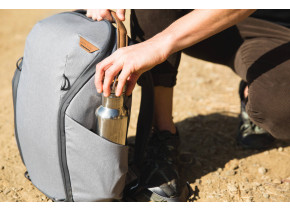 Peak Design Everyday Backpack Zip (15L, Ash) - Svetlosivi ranac BEDBZ-15-AS-2