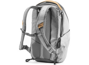 Peak Design Everyday Backpack Zip (20L, Ash) - Svetlosivi ranac BEDBZ-20-AS-2