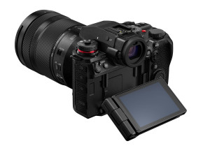 Panasonic Lumix S1 II Mirrorless Camera - slika 8