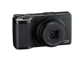 Ricoh GR IV