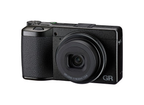 Ricoh GR IV