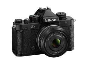 Nikon Zf + 40mm f/2 SE