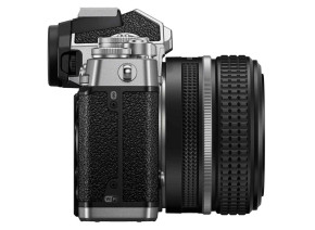 Nikon Zfc + 28mm f/2.8 SE (Silver)