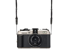 Pentax 17