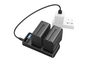 SmallRig 3823 NP-F970 Battery & Charger Kit