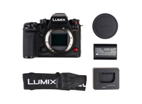 Panasonic Lumix S1 IIE Mirrorless Camera - slika 7