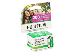 FUJIFILM 200 Color Negative Film 35mm 36 Exp.